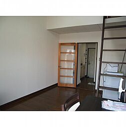 ロフティイーグル 103 1階1Kのリビング/ダイニング