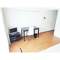 フラワーシティINブラボン 705 7階ワンルームのリビング/ダイニング