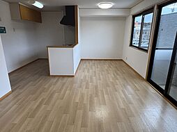 ハイツＲ 201 2階3LDKのリビング/ダイニング