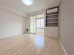 ホーリープレイス唐津　I 103 1階ワンルームのリビング/ダイニング