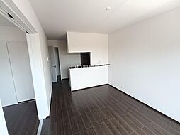 East Village II棟 203 2階1SLDKのリビング/ダイニング