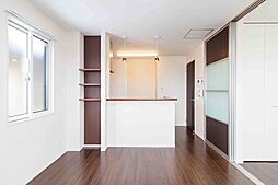 アンフィニ 3 2階2LDKのリビング/ダイニング