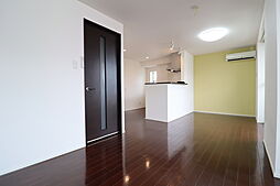 グランデリーオ 305 3階1LDKのリビング/ダイニング