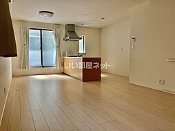 関町北戸建 -- 1階3SLDKのリビング/ダイニング