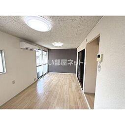 ヴィラ・アカンサス　B 207 2階1LDKのリビング/ダイニング