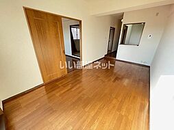 VIA EMILIA 5D 5階3LDKのリビング/ダイニング