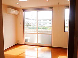 アールＭ．Ｋ Ａ 103 1階ワンルームのリビング/ダイニング