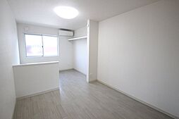 ゼフィルIII 108 1階1Kのリビング/ダイニング