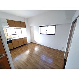 ルミナス白壁 303 3階2DKのリビング/ダイニング