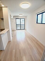 アジュガ・I 101 1階1LDKのリビング/ダイニング