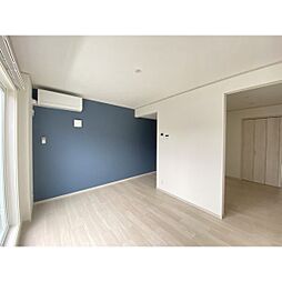 メリディアン川平参番館 303 3階1LDKのリビング/ダイニング