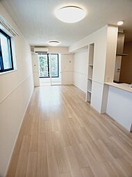 カーサ・キャンフリエ 105 1階1LDKのリビング/ダイニング