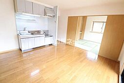 グランデル　Ｃ 301 3階4LDKのリビング/ダイニング