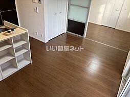 グラン・ボヌール 101 1階ワンルームのリビング/ダイニング