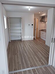 ジーメゾン岸和田ラクセル 105 1階1LDKのリビング/ダイニング