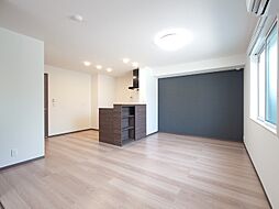 フレッチェ・ボスコVIII 101 1階2LDKのリビング/ダイニング