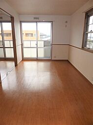 ファミーユ大津 A201 2階2LDKのリビング/ダイニング