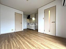 さくらメイト 101 1階2DKのリビング/ダイニング