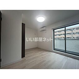 ジーメゾン埼玉本郷町 302 3階1Kのリビング/ダイニング