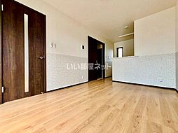 メゾン・リヴィエール 102 1階2LDKのリビング/ダイニング