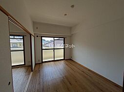 シャトレアンジェIII 202 2階2DKのリビング/ダイニング