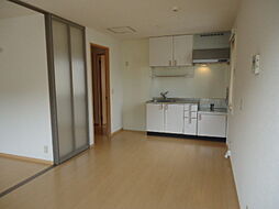 ローズコートミツギ 202 2階2DKのリビング/ダイニング