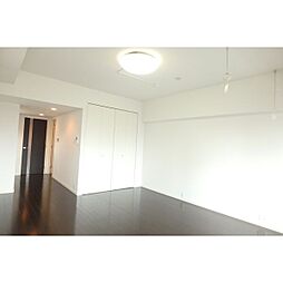 La　Douceur榴ヶ岡 0812 8階ワンルームのリビング/ダイニング