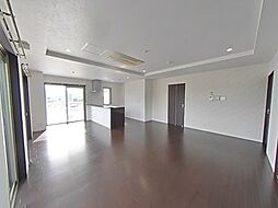 JR豊肥本線 武蔵塚駅 徒歩22分の賃貸マンション 5階3LDKのリビング/ダイニング