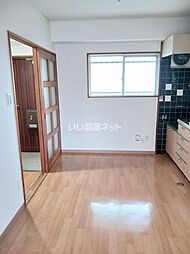 インペリアル西本I 302 3階3DKのリビング/ダイニング