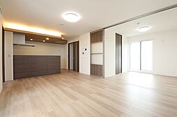 シスネス姫子 301 3階2LDKのリビング/ダイニング