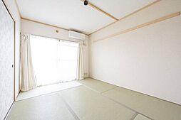 エスティア 0103 1階3DKのリビング/ダイニング