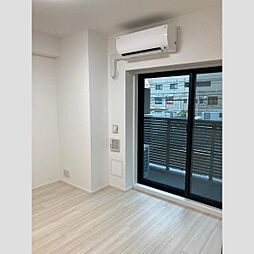 S-RESIDENCE綾瀬rivie 402 4階2LDKのリビング/ダイニング