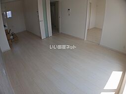 ラ・カシェット新宿　ＥＡＳＴ 1 1階2LDKのリビング/ダイニング