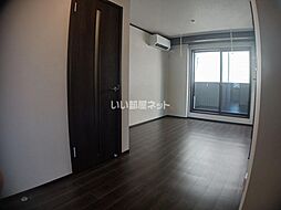 Roger Confort III(-ロジェ コンフォール-) 203 2階1LDKのリビング/ダイニング