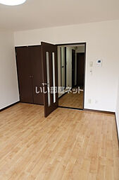 スカイタウン・コーストIII 301 3階1Kのリビング/ダイニング