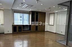 ＪＬＢグランエクリュ府中 B1-3F 地下1階6LDKのリビング/ダイニング