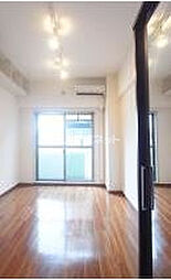 サンヴェール府中 107 1階ワンルームのリビング/ダイニング