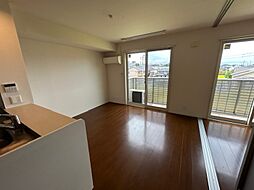 コンフォーティア三城 203 2階2LDKのリビング/ダイニング