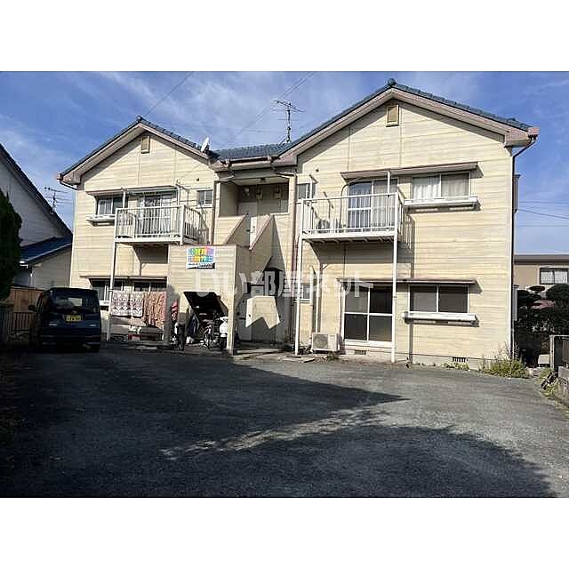 7 / 11
