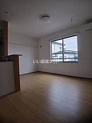 TエステートIII 102 1階1Kのリビング/ダイニング