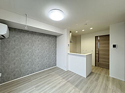 トリシア篠ノ井 103 1階1LDKのリビング/ダイニング