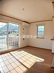 シューペルヴ・ロジュマン 101 1階2LDKのリビング/ダイニング