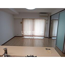 ローレルコート津新町 702 7階2LDKのリビング/ダイニング