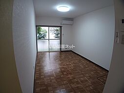 パークベル 102 1階ワンルームのリビング/ダイニング