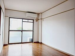 アンティロウプ 102 1階2DKのリビング/ダイニング