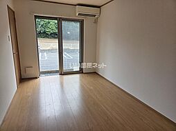 レイクウッド 102 1階2LDKのリビング/ダイニング