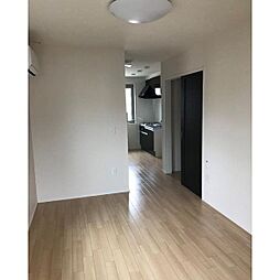 ジャルデーノ 201 2階ワンルームのリビング/ダイニング