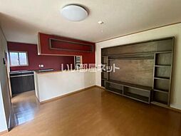 柚木ガレージ付き戸建 1 1階4LDKのリビング/ダイニング