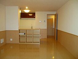 ロチュス 207 2階1LDKのリビング/ダイニング