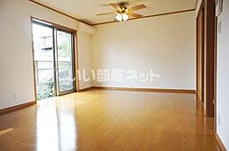 プラチナメープル 201 2階1Kのリビング/ダイニング